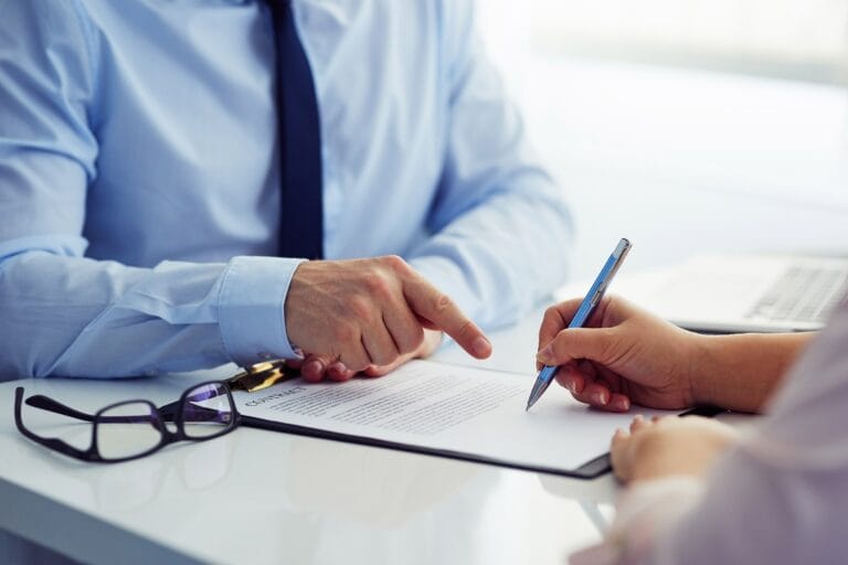 Lease Agreements in Ecuador: Legal Requirements for Formalization and Registration