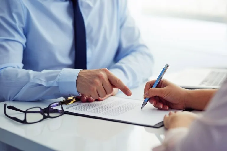 Lease Agreements in Ecuador: Legal Requirements for Formalization and Registration